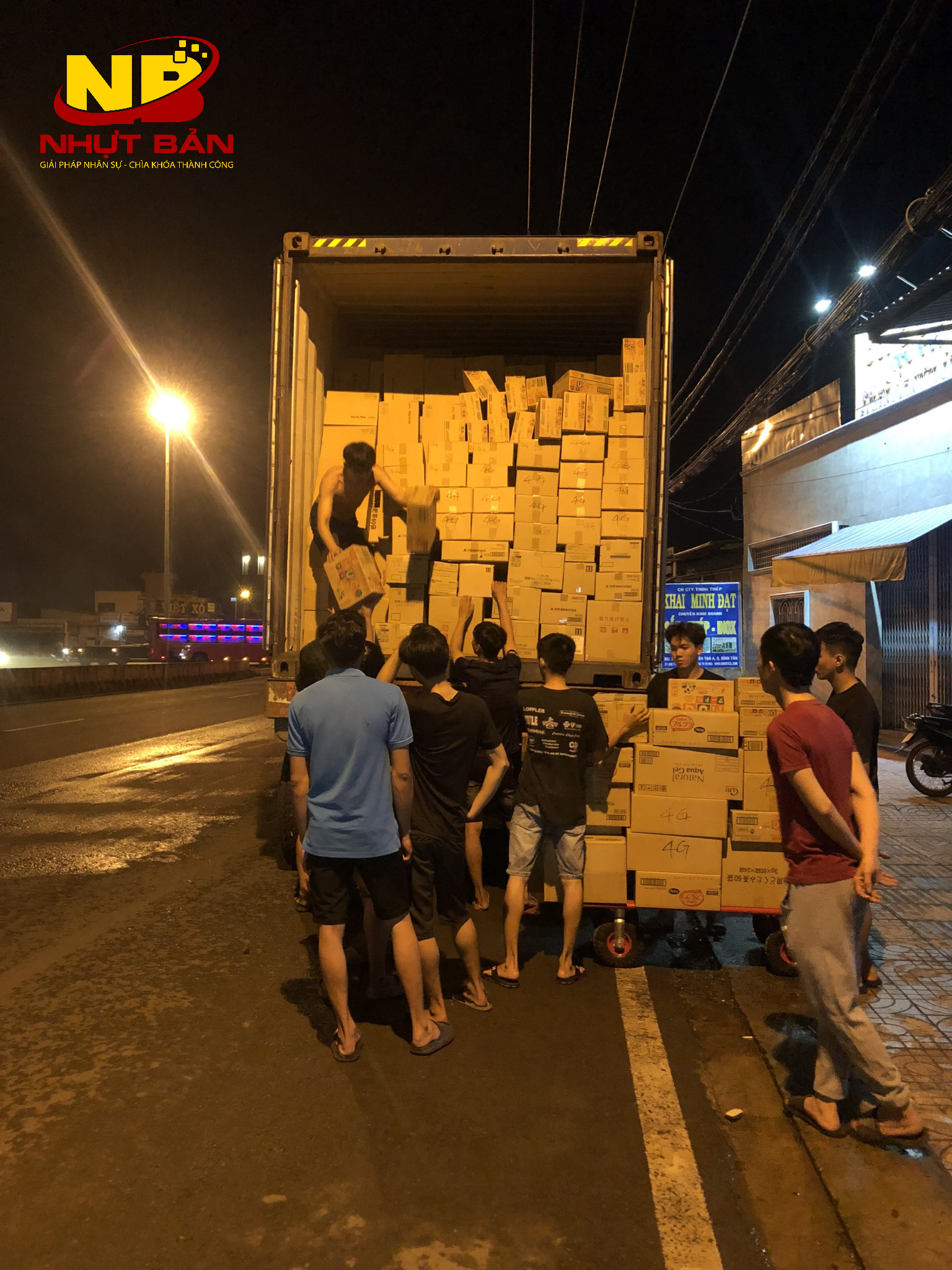 bốc xếp hàng hóa uy tín 